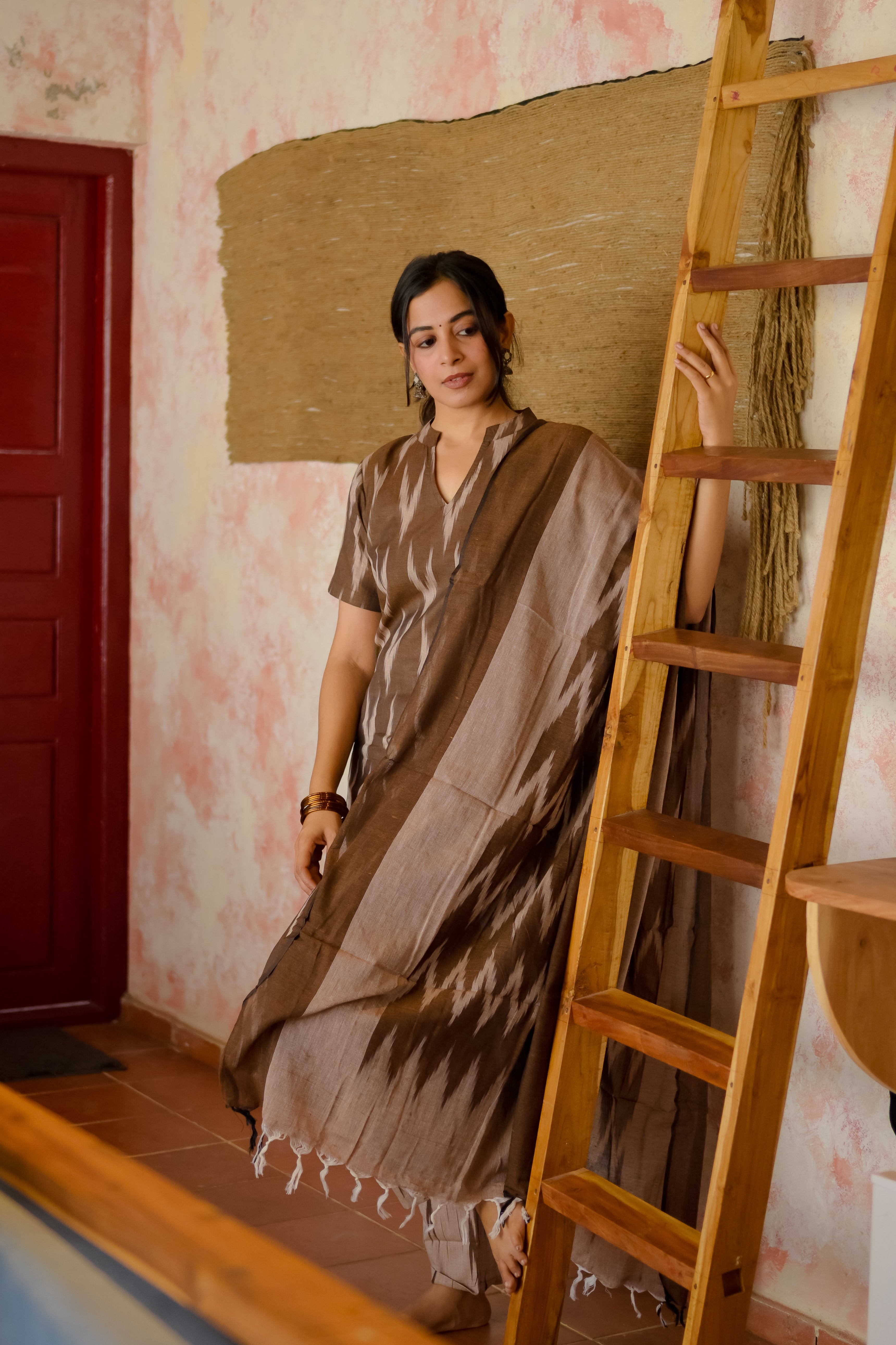 Mohi (Brown) - Handloom cotton kurta set with dupatta in Cocoa Brown