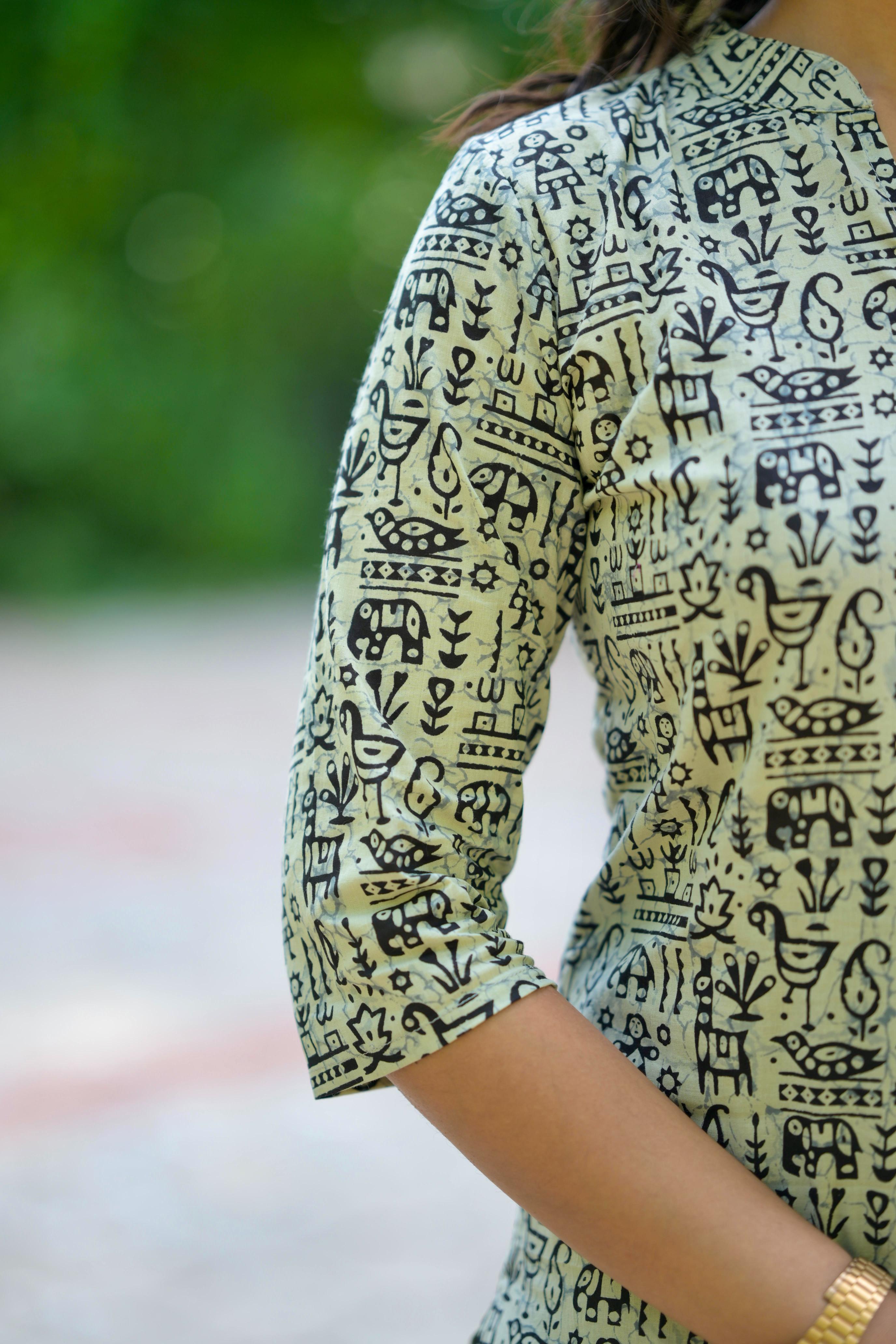 Kurti 95 -   shapes hand block printed cotton kurta in white & black
