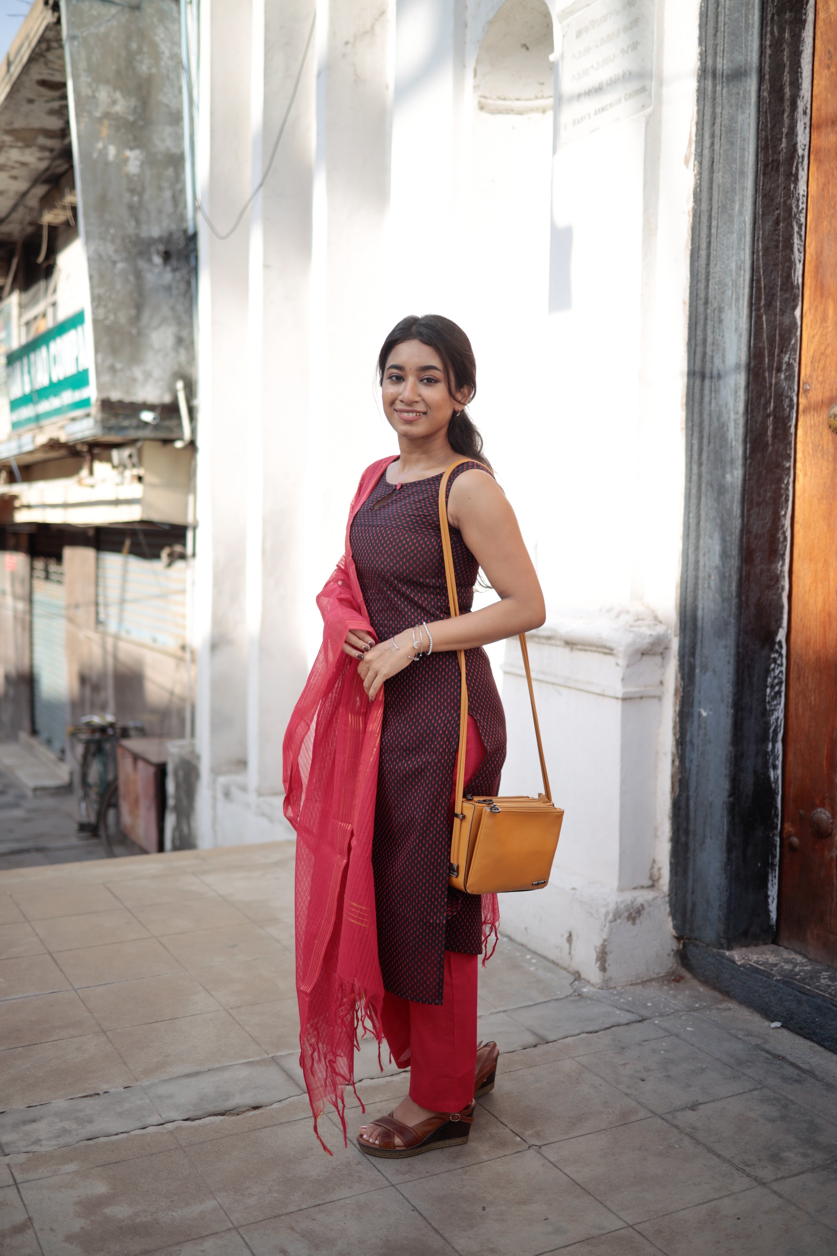 Niyashini - handloom cotton suit set with kota silk zari dupatta in black and red