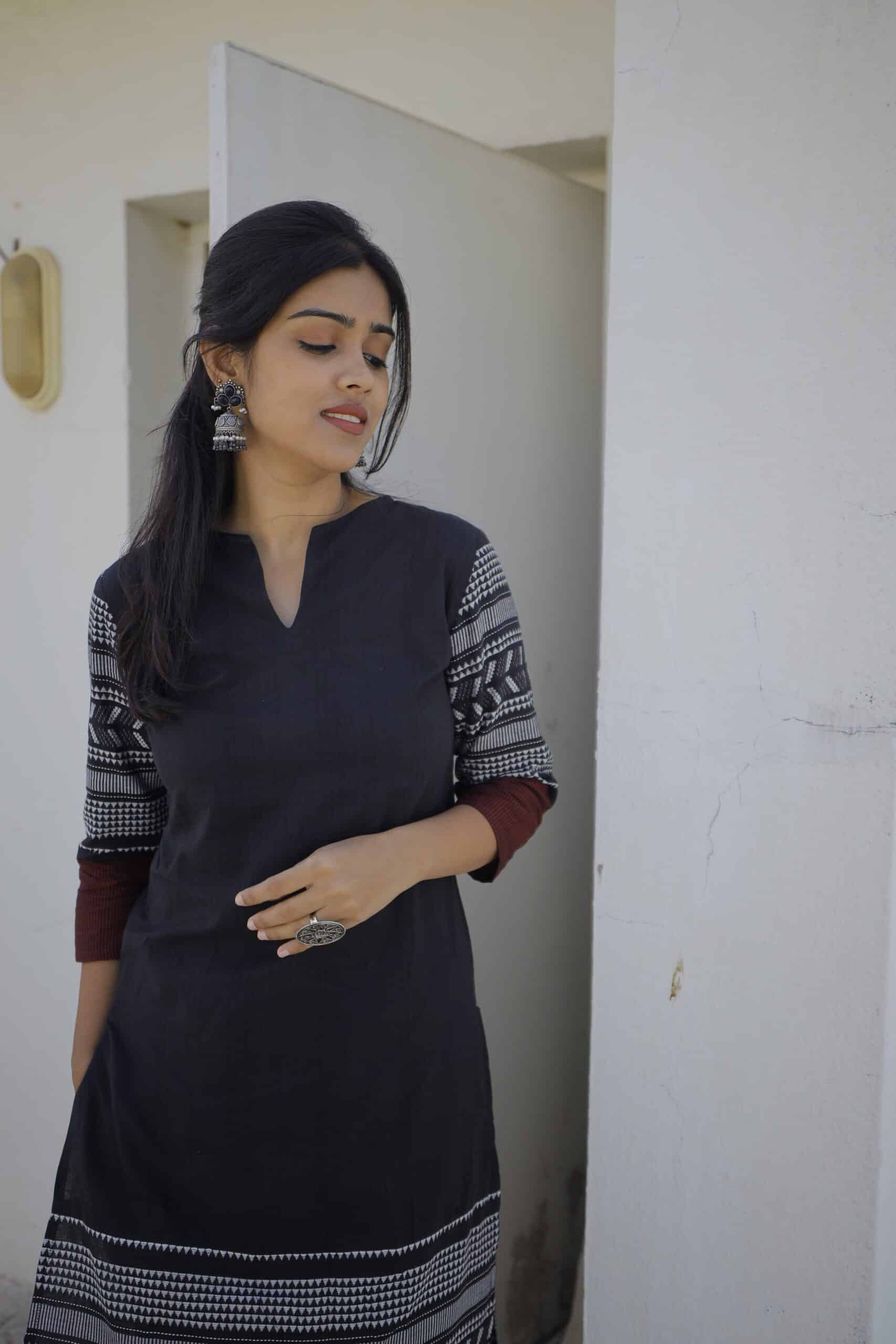 Yashna - Handloom cotton kurta with hand woven butta and embroidery in black with black trousers