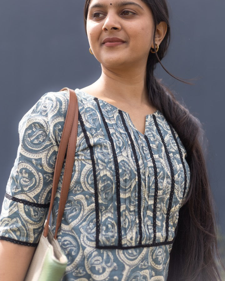 Pattern kurti 23 - Grey handblock printed cotton kurti with black lace detailing