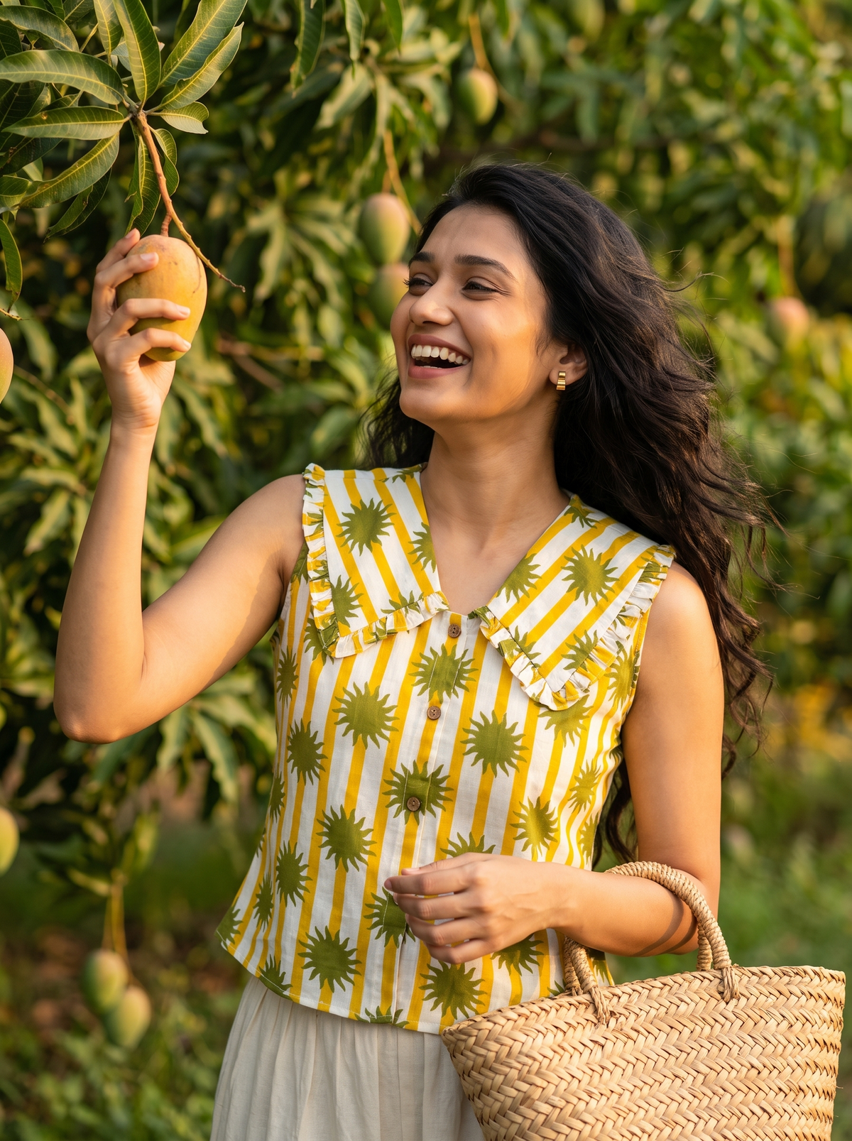 Crop Top #166 – Sunburst Motif & Striped Top in Yellow & Olive Green