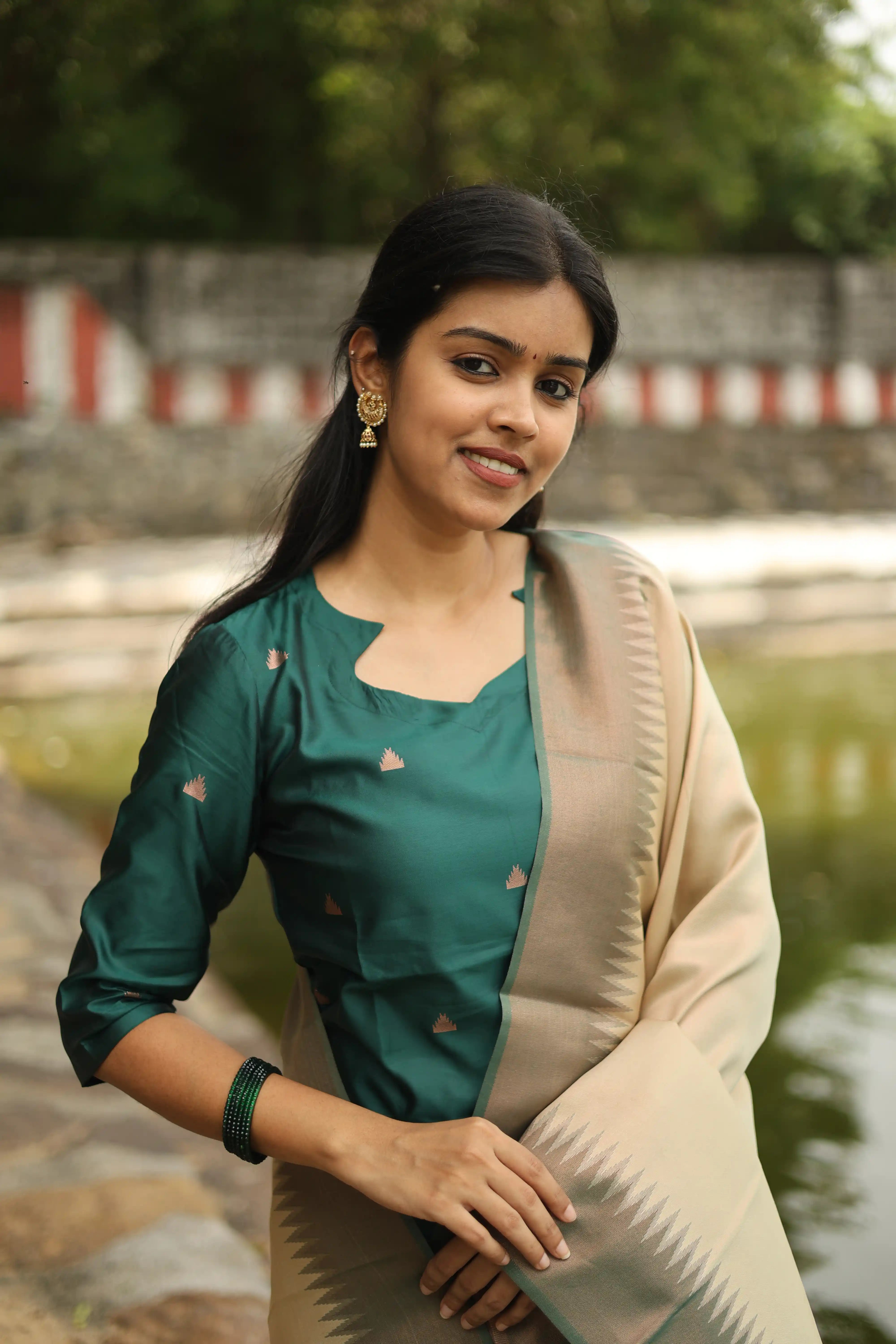 Vruksha Emerald Grace - green vegan silk suit set with beige dupatta with temple border