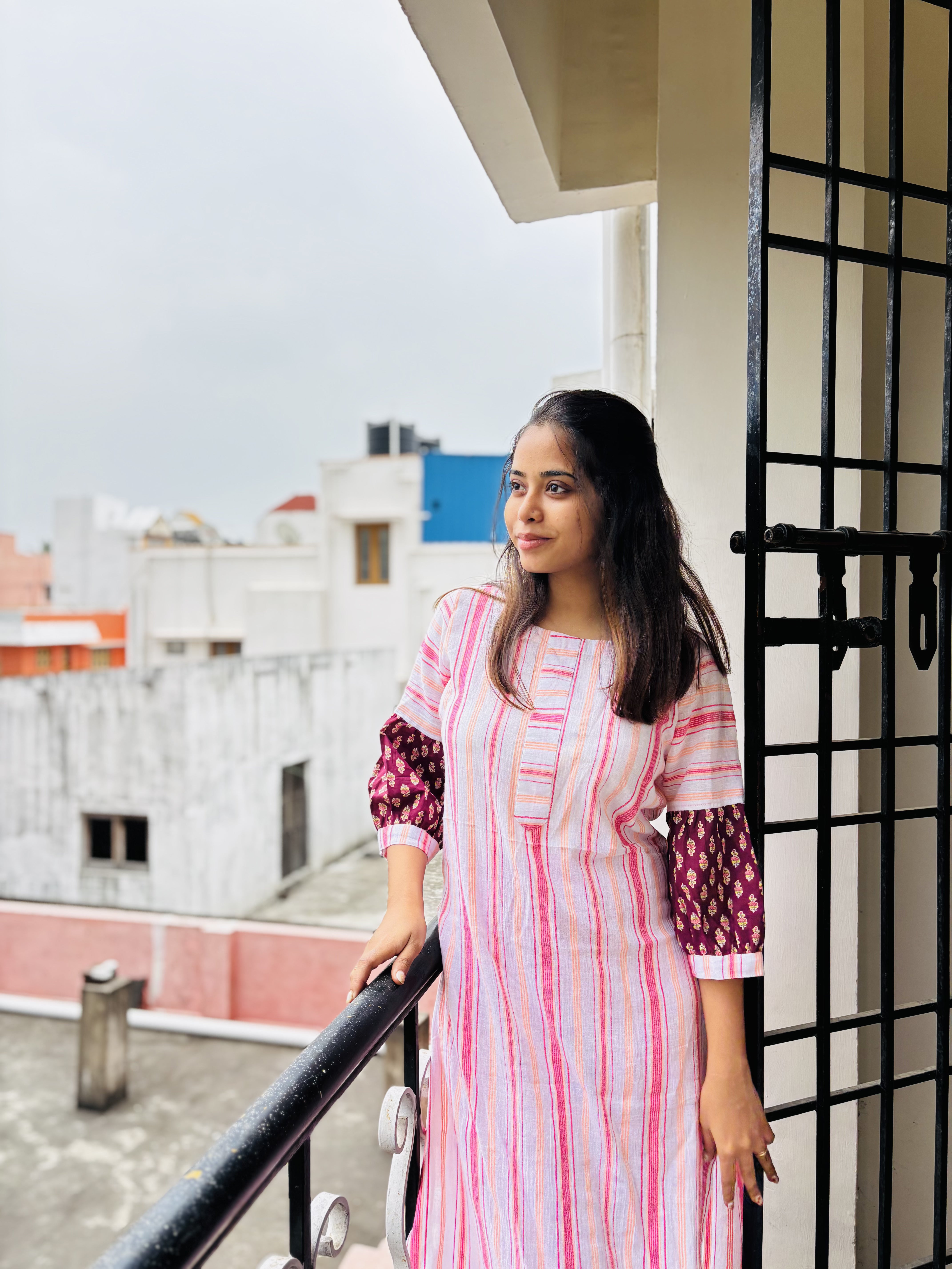 Pattern kurti 36- Handloom cotton kurti in off white