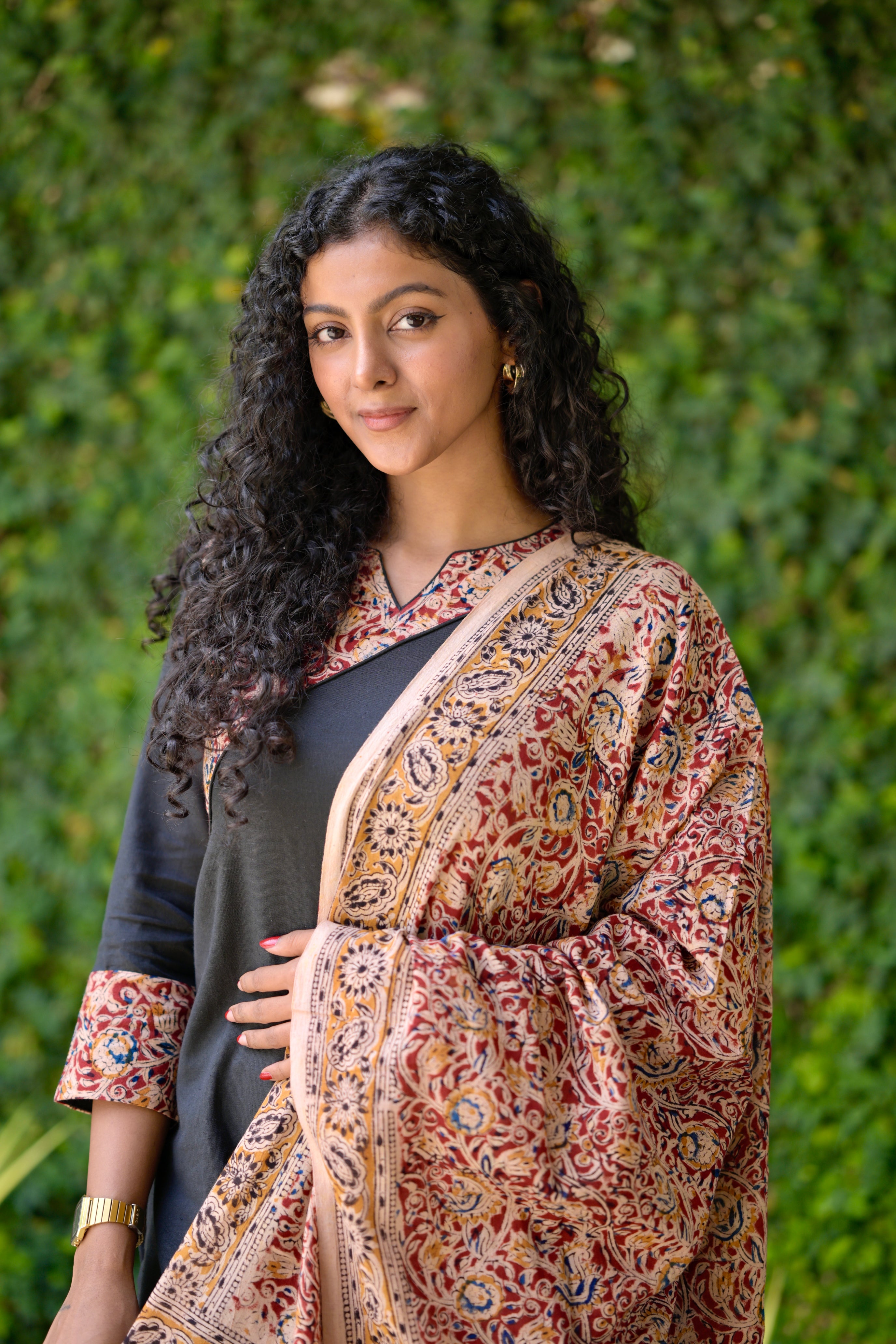 Disha ( black ) - handloom cotton kalamkari suit set in black colour