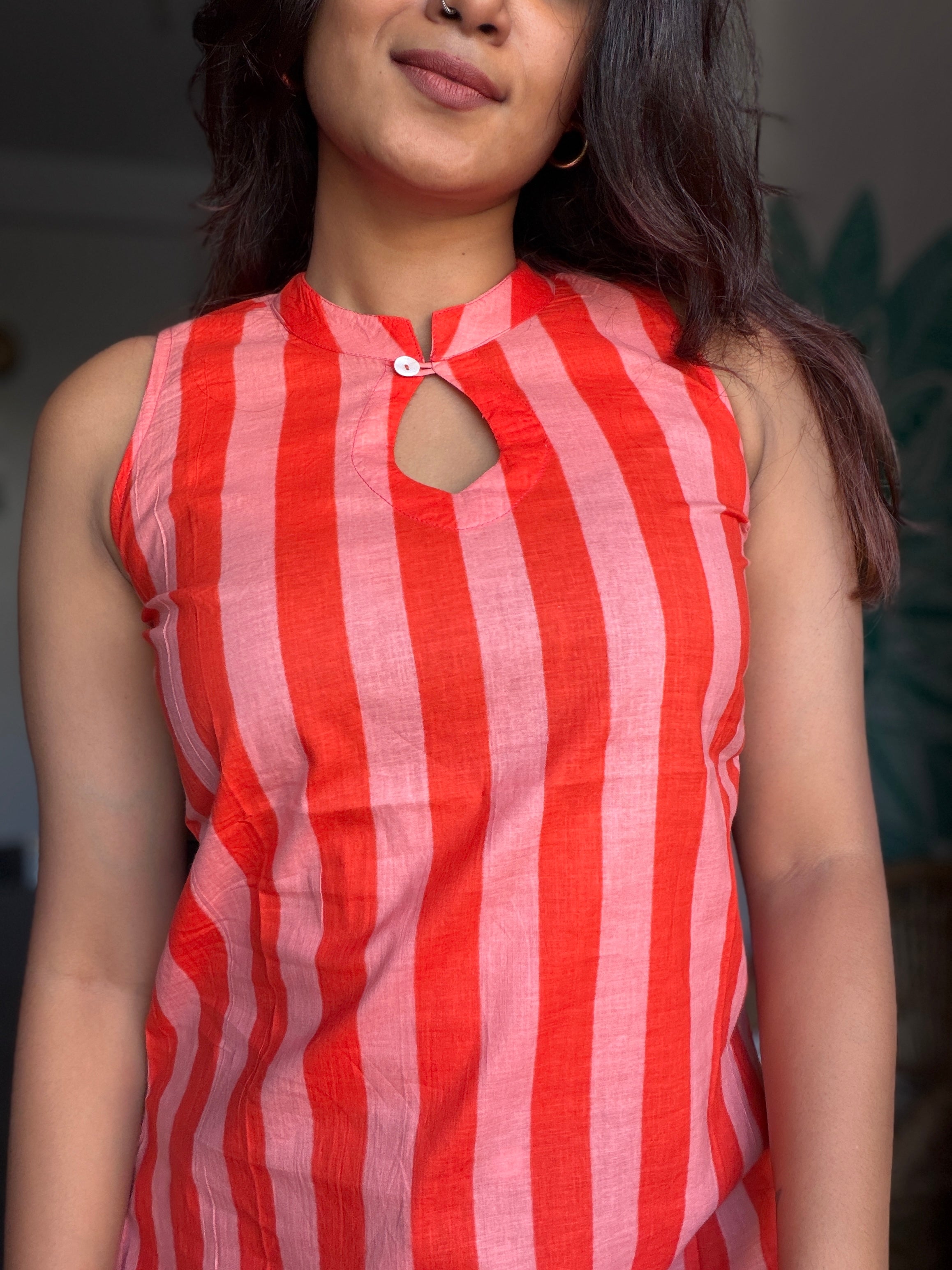 Short Kurti 21 - Organic cotton short kurti in red and pink