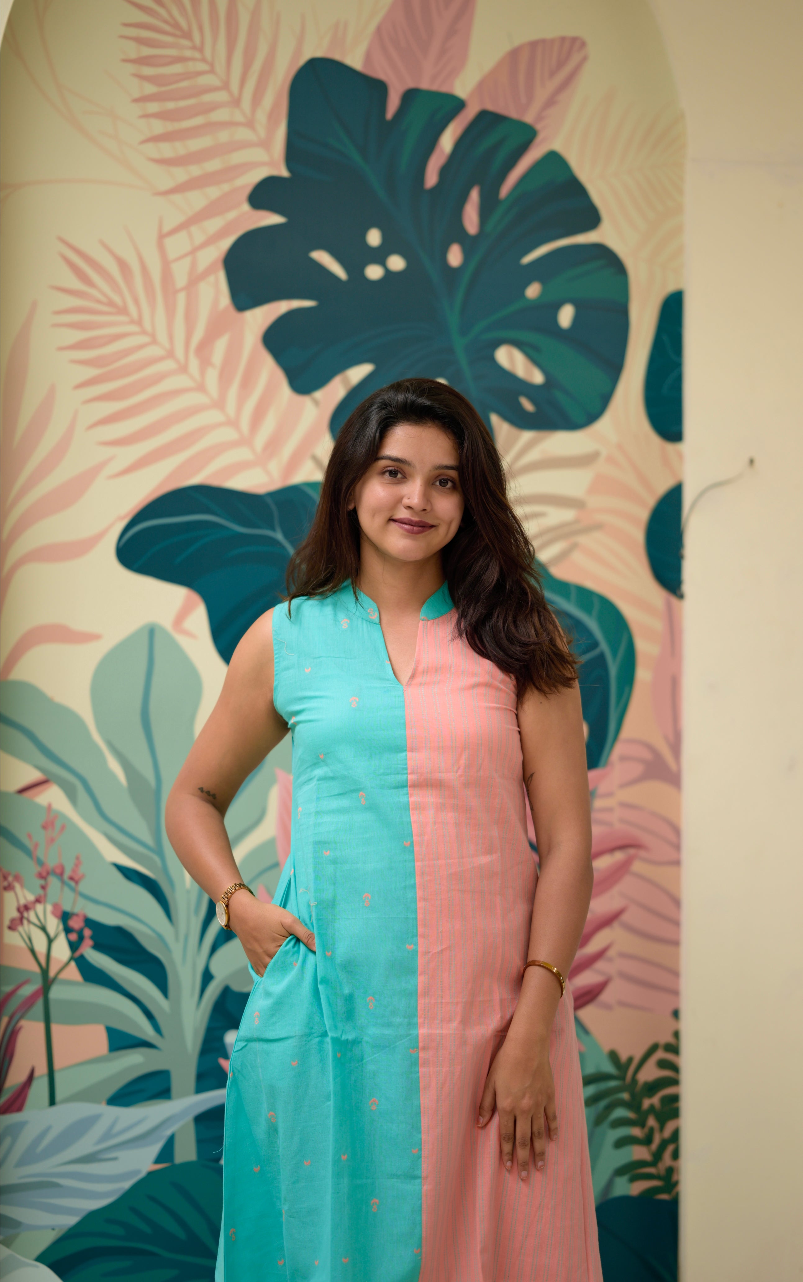 Vamakshi (pastel green )  - Handwoven lines and buttas in handloom cotton kurta set in pastel green and peach