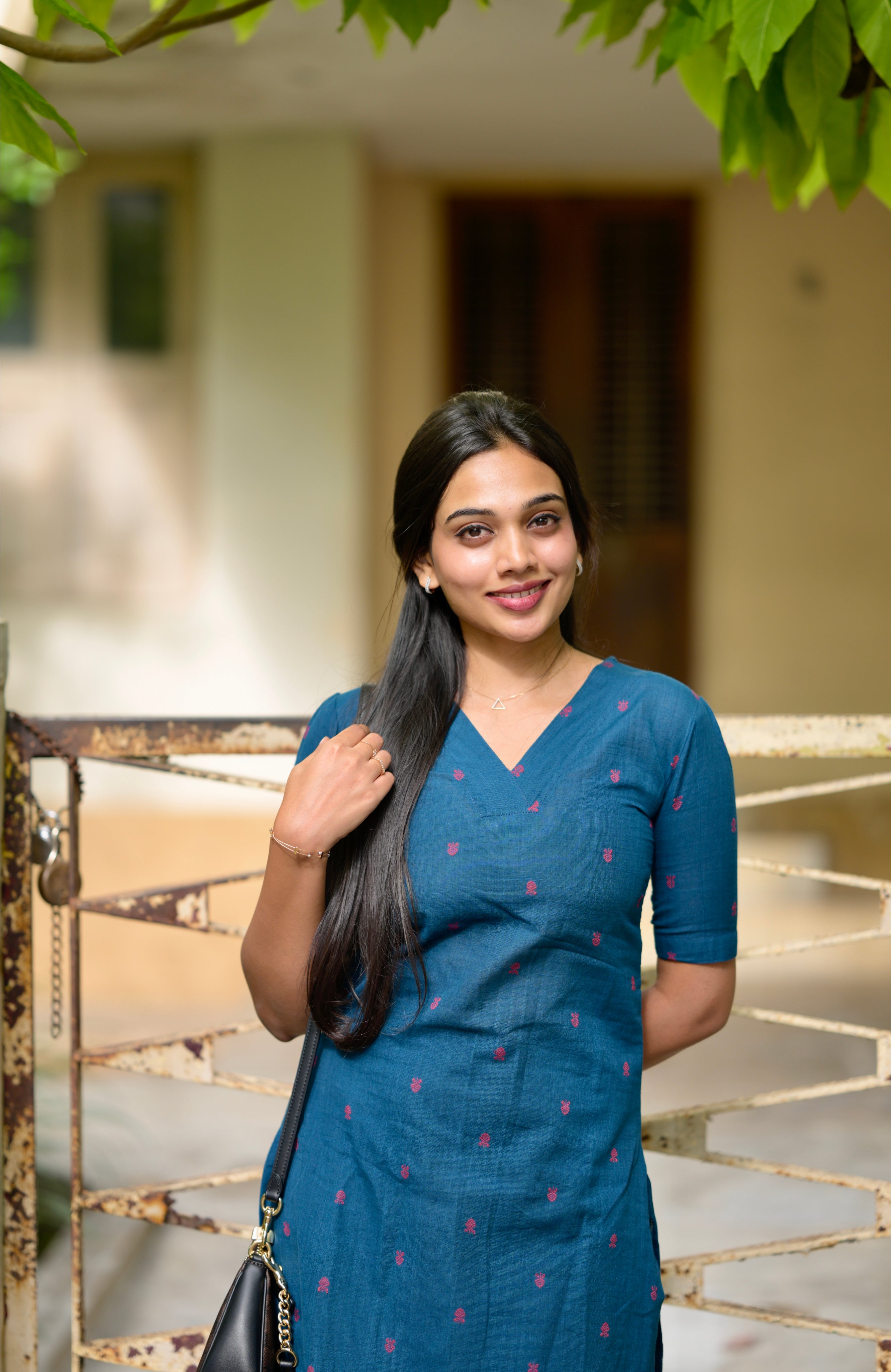 Vedhika ( blue ) - handloom cotton kurta set in blue and red