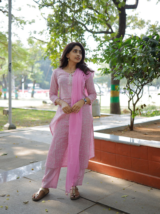 Poojitha - pink floral handblock printed cotton suit set with kota dupatta