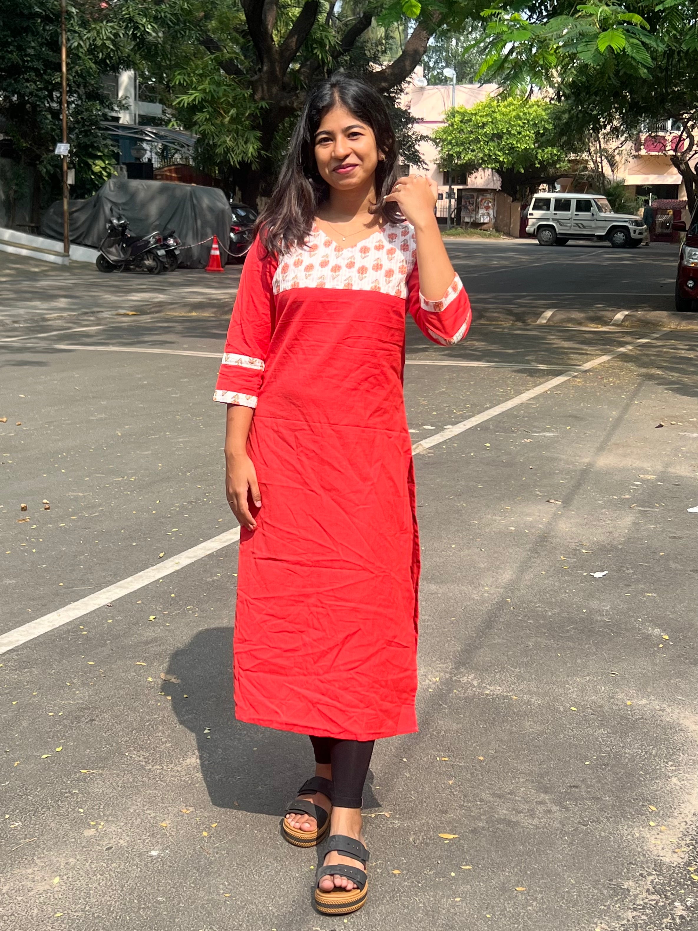 Pattern kurti 42- Handloom cotton kurti in red