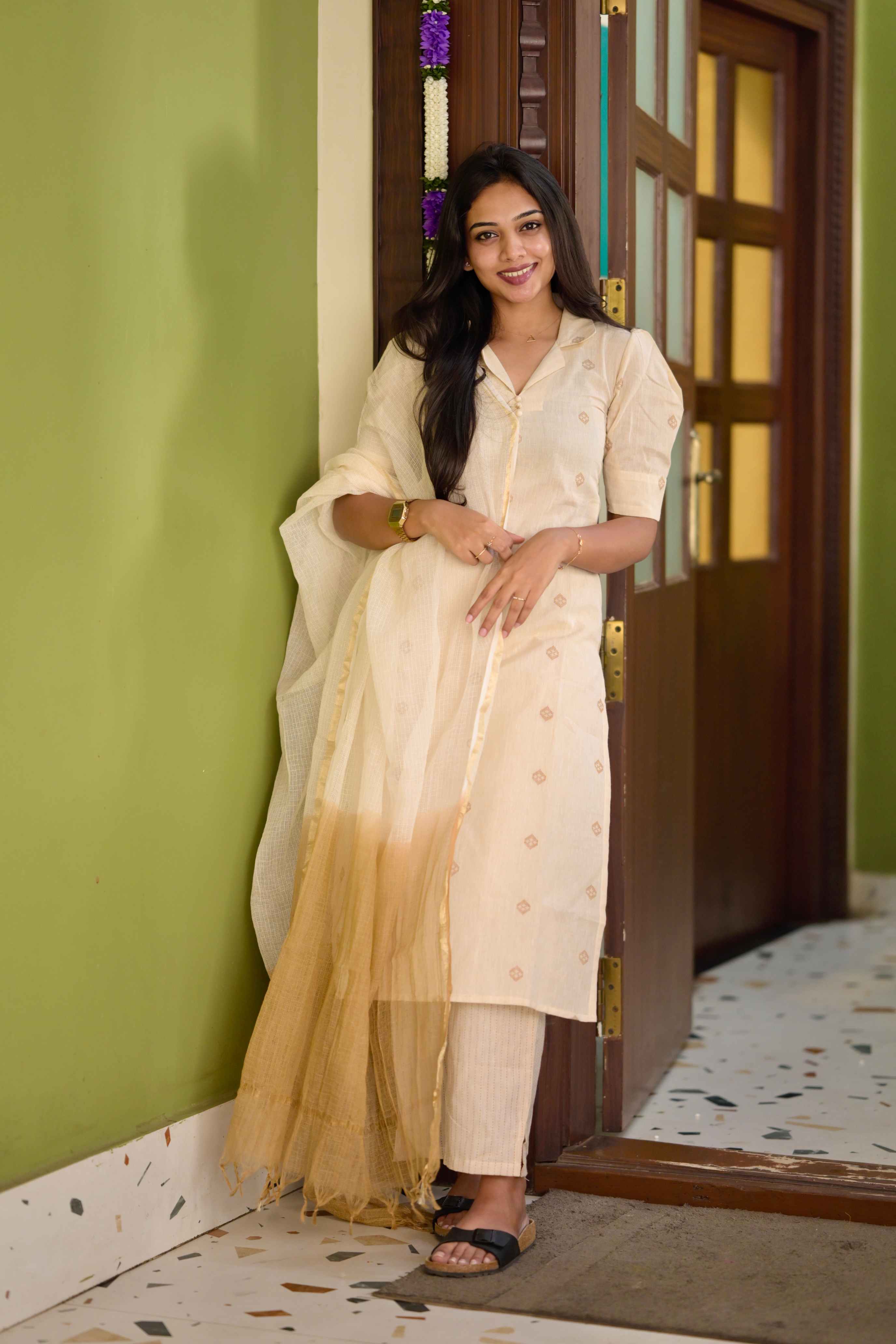 Vishwaja - handloom linen cotton kurta set with kota dyed dupatta