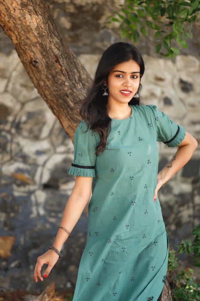 Nayan - handloom cotton  with handwoven buttas kurta set in  sage green