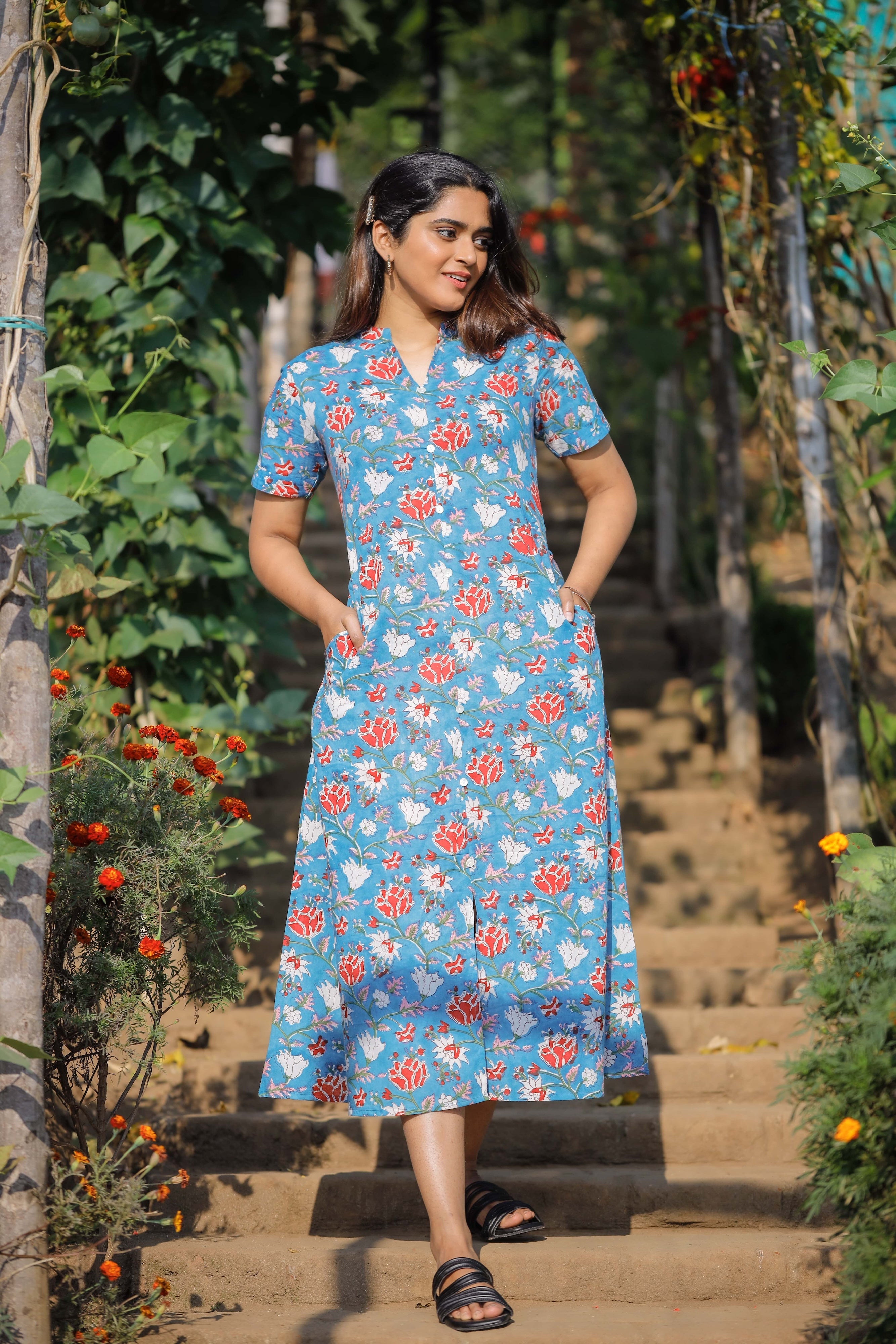 Dress 19 - blue floral cotton dress with pockets on both sides vastarathelabel Dress 19 - blue floral cotton dress with pockets on both sides vastarathelabel