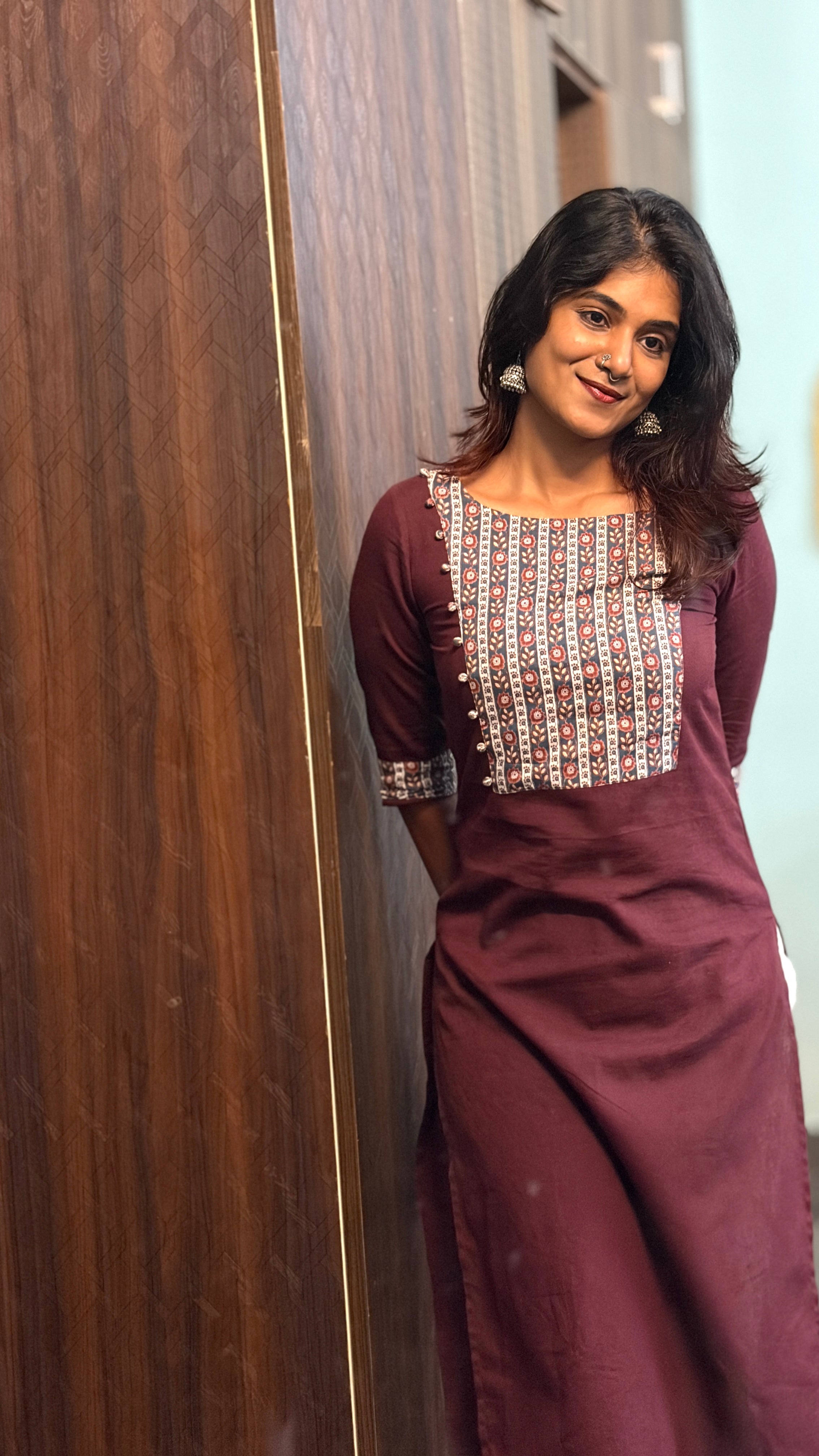 Pattern kurti 27- Handloom cotton kurti in maroon and white