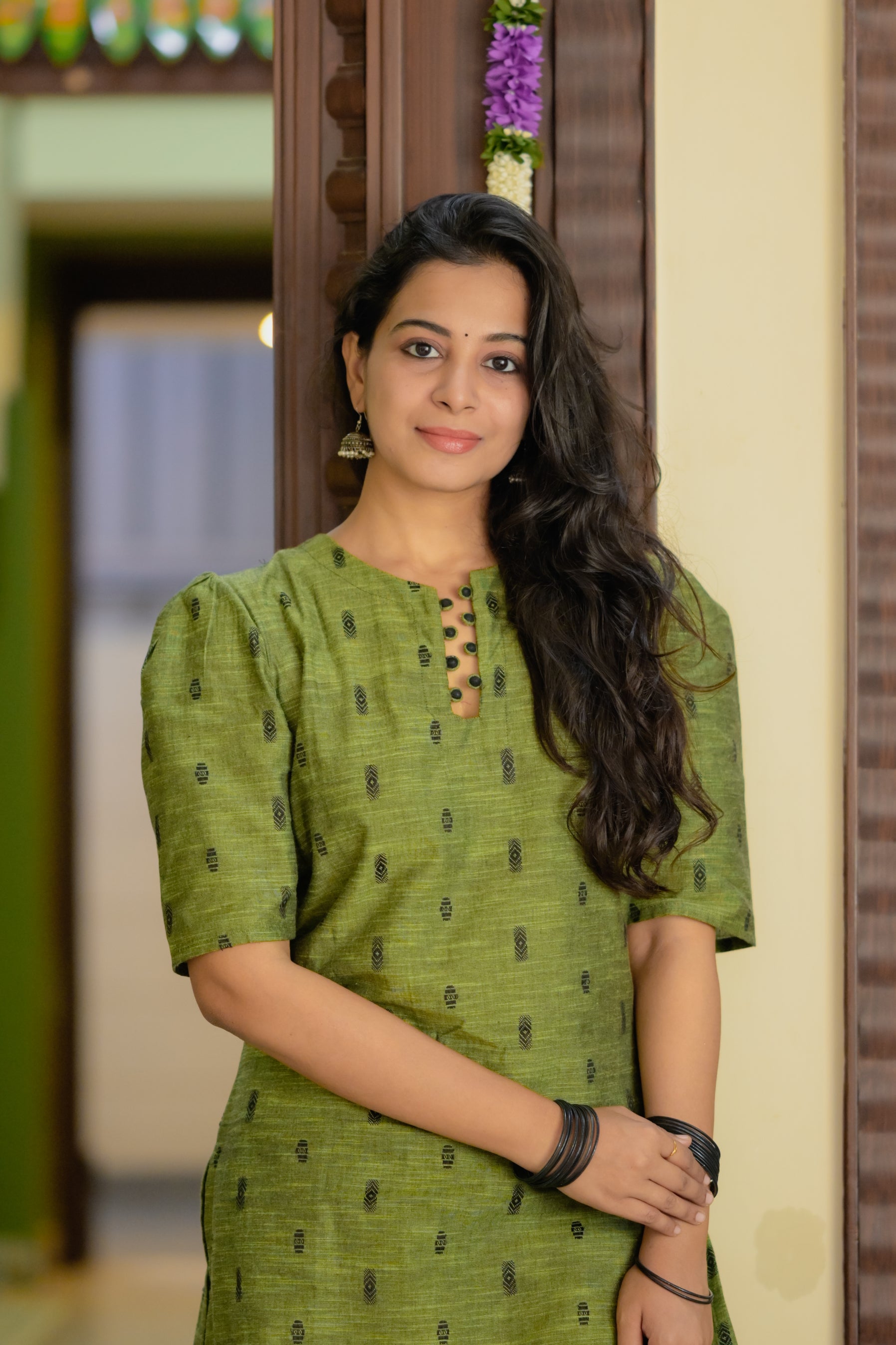 Ina (mehendi green) - handloom cotton linen kurta set in mehendi green