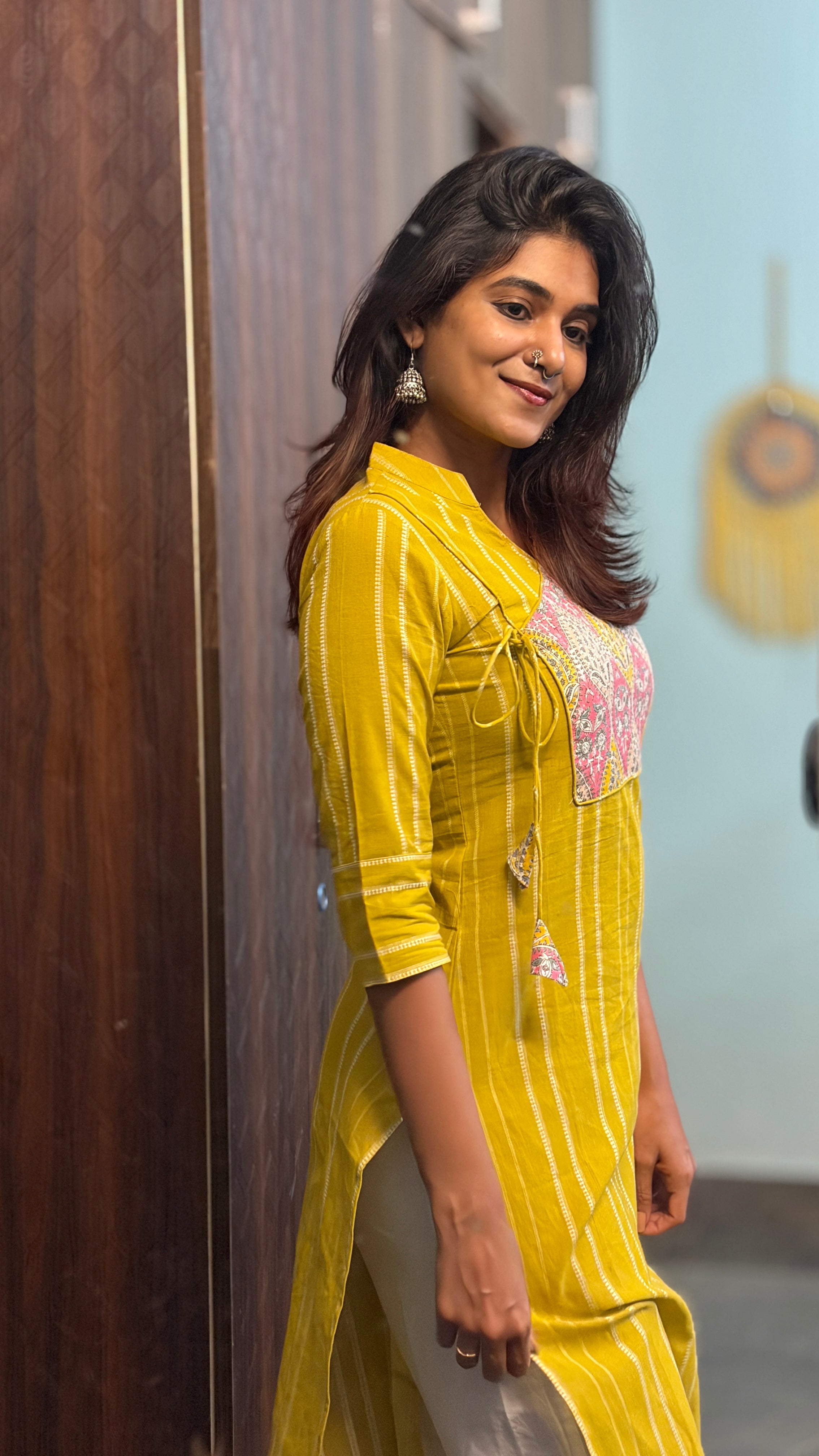 Pattern kurti 24- Handloom cotton kurti in yellow & white