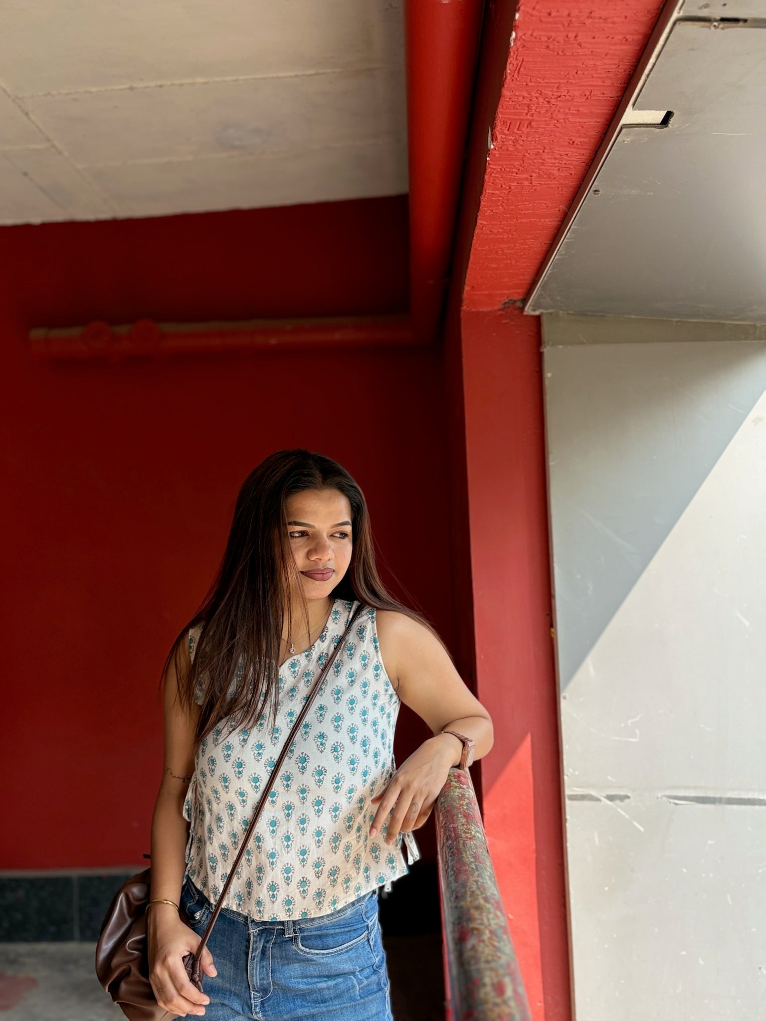 Crop top #1 - floral printed organic top in white & blue