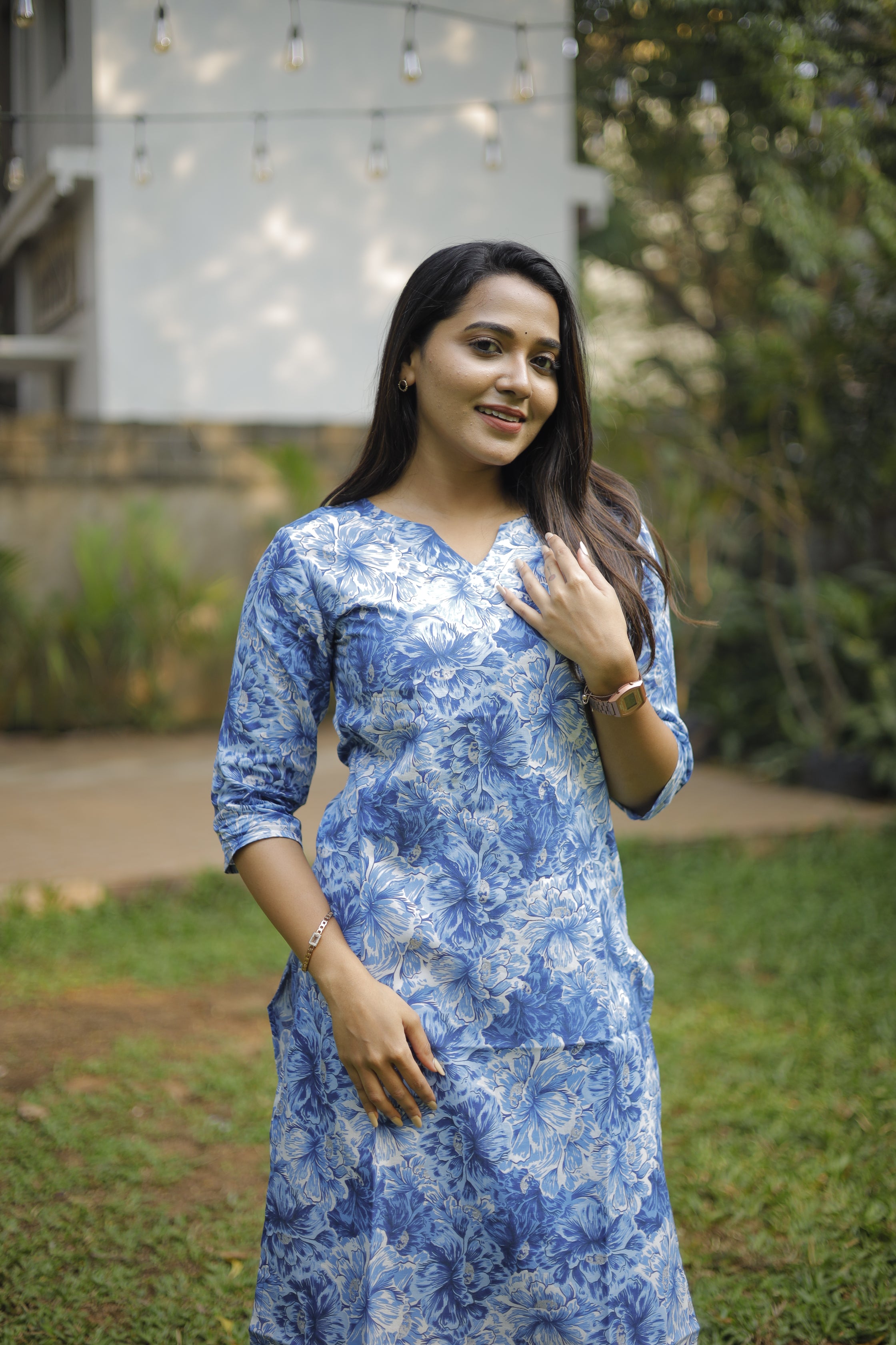 Kurti -120 - floral printed cotton kurti in pepsi blue