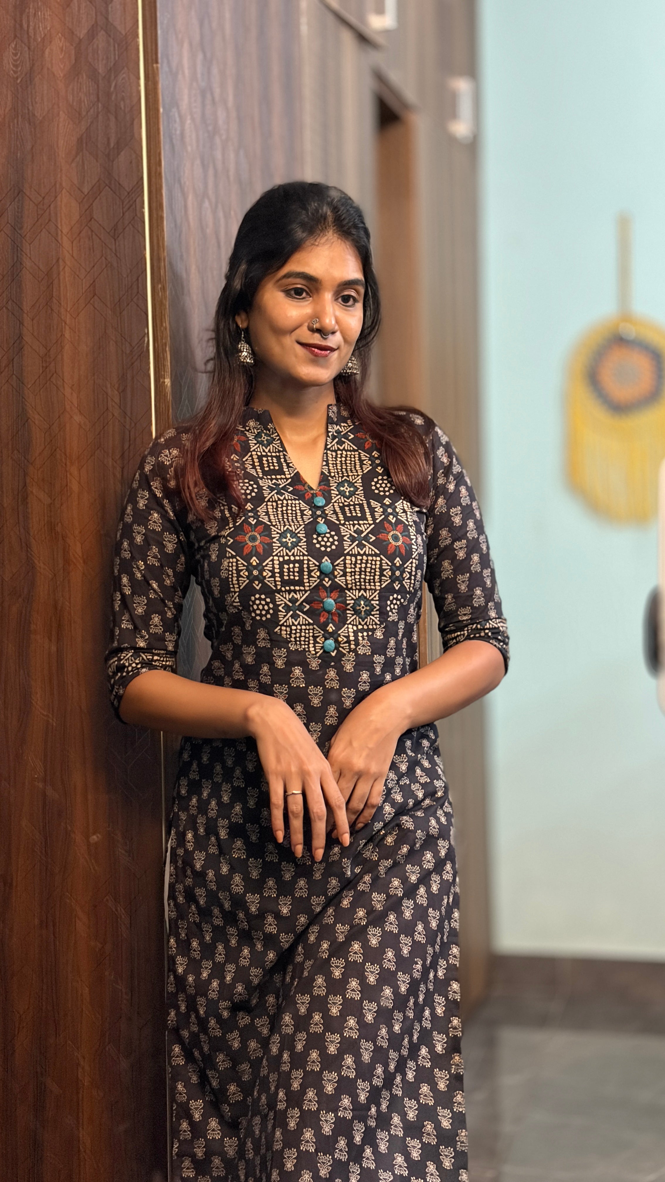 Pattern kurti 29- Handloom cotton kurti in black and white