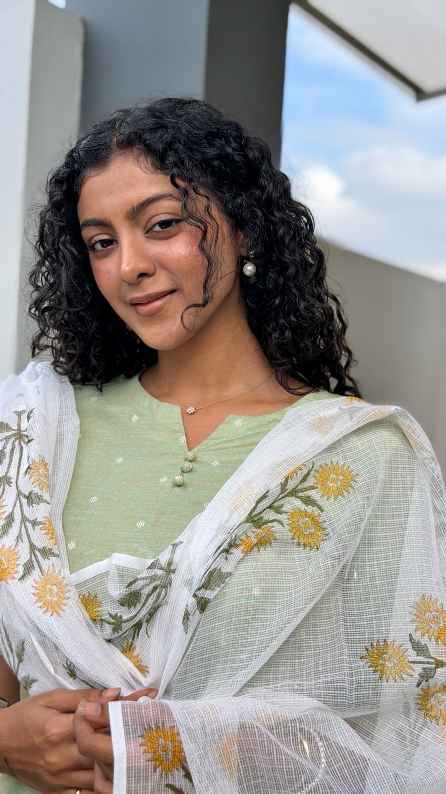 Kavisha - linen cotton flex kurta with mughal handblock printed kota doria dupatta in green