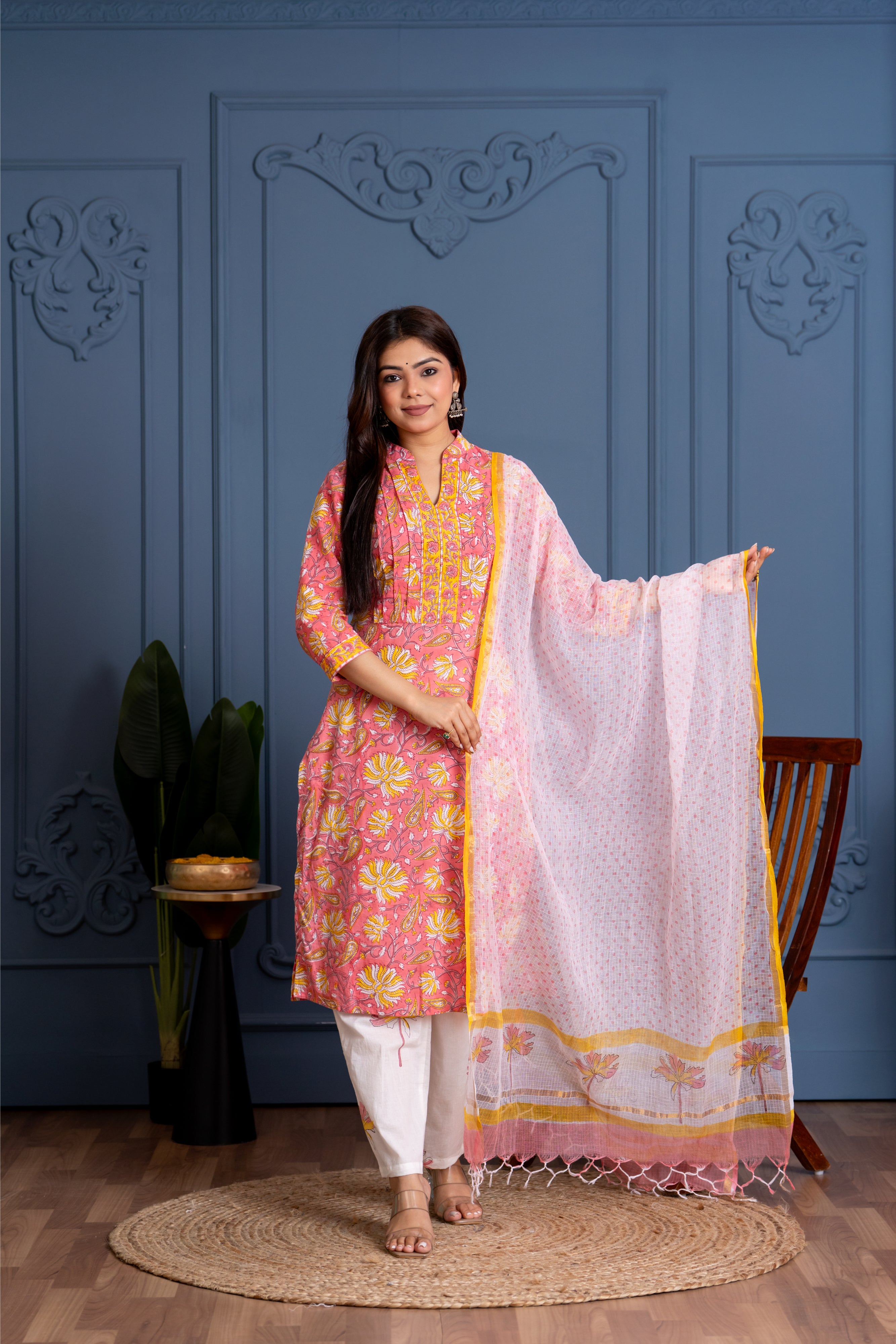Barsa - handblocked printed cotton suit set in pink and white