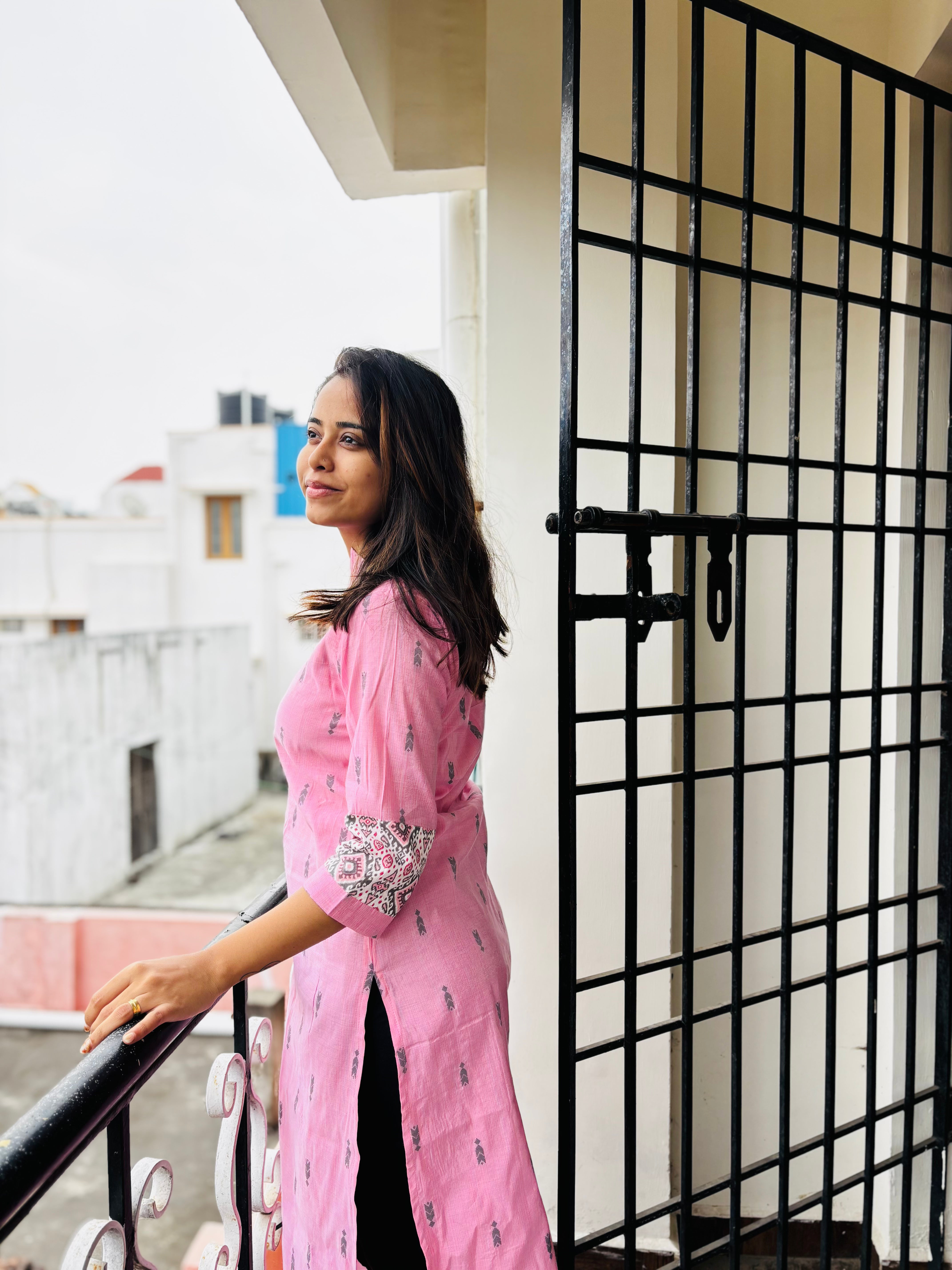 Pattern kurti 39- Handloom cotton kurti in baby pink