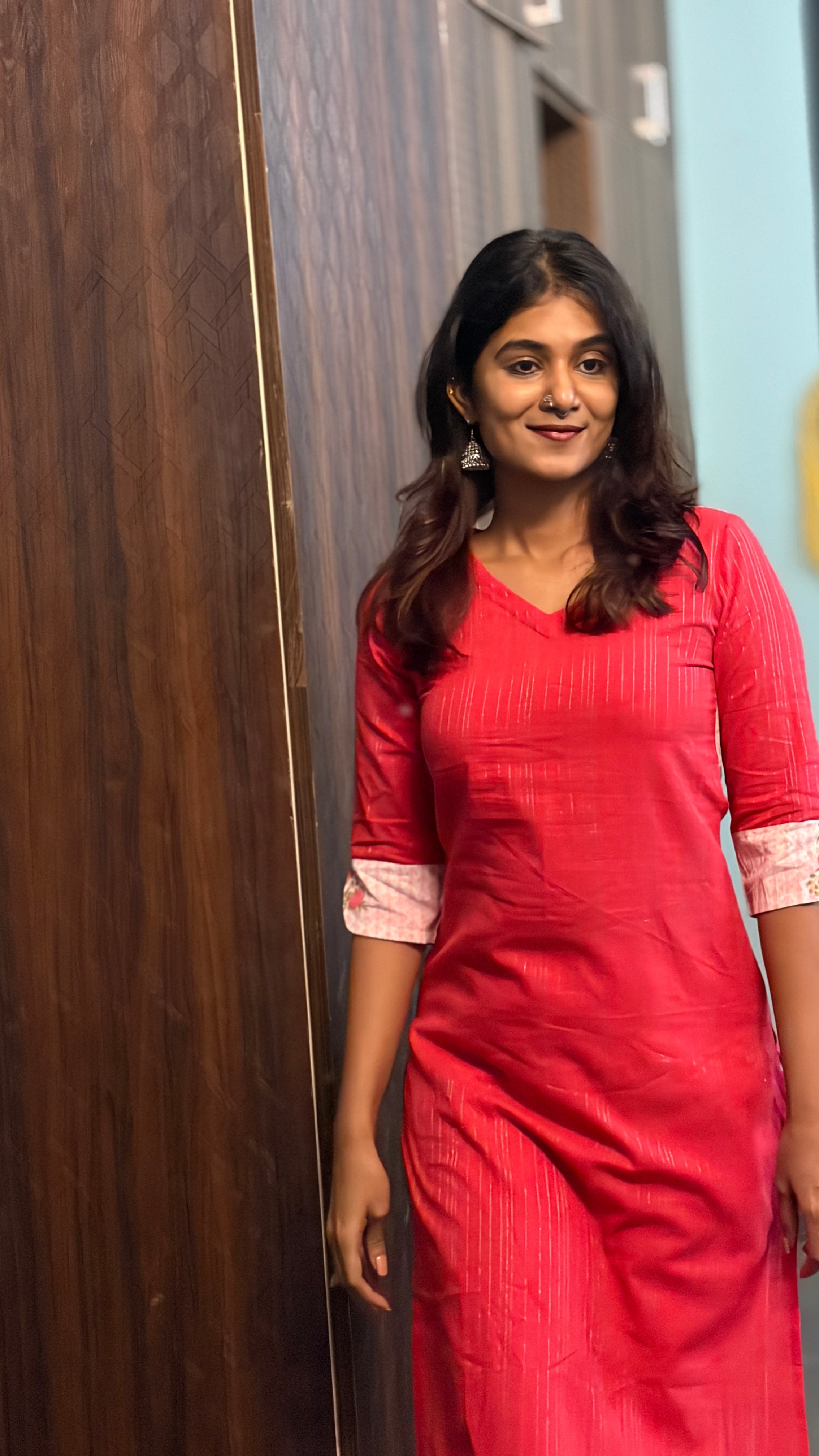 Pattern kurti 25- Handloom cotton kurti in red & pink