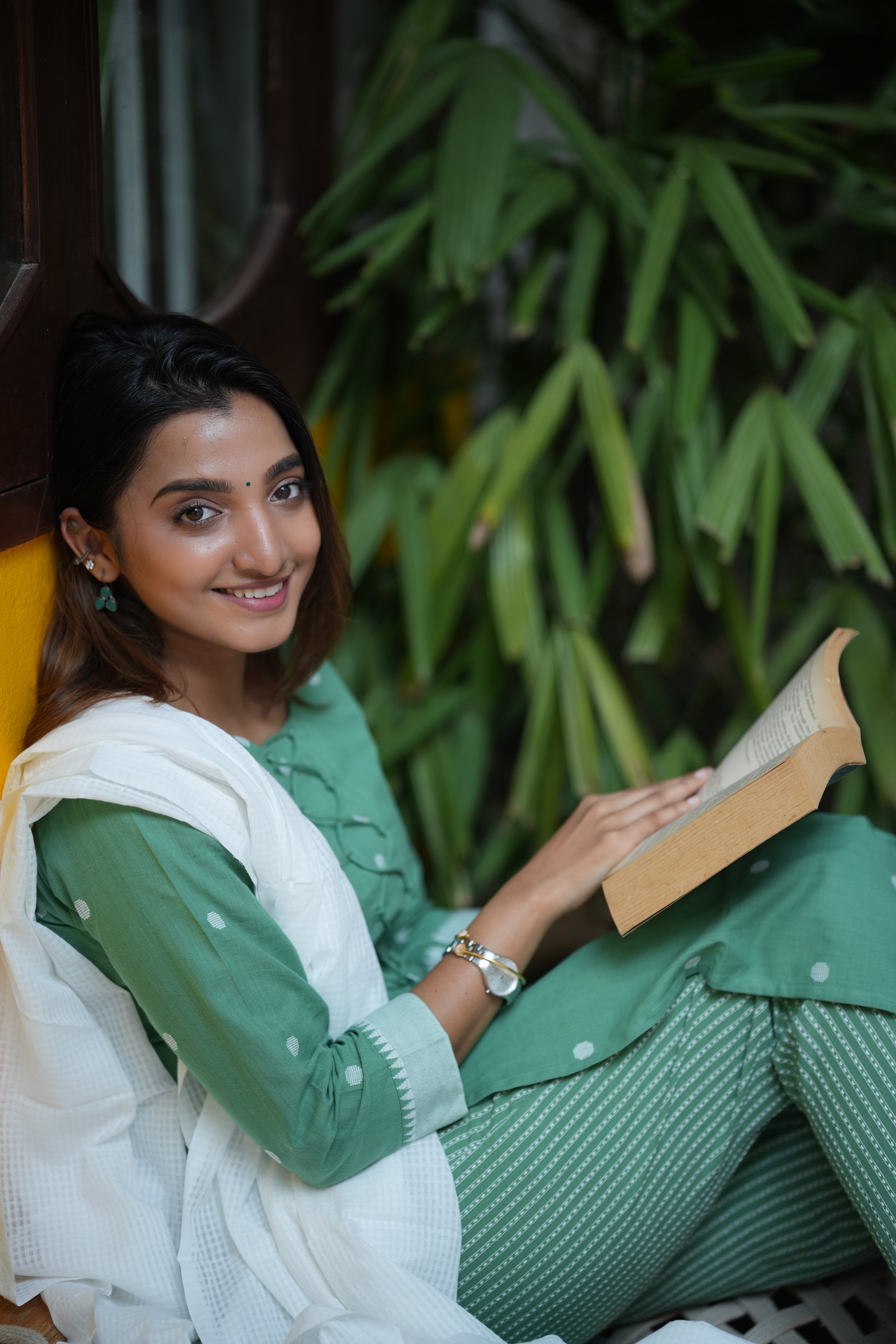 Rathika (green)- handloom cotton suit set in green