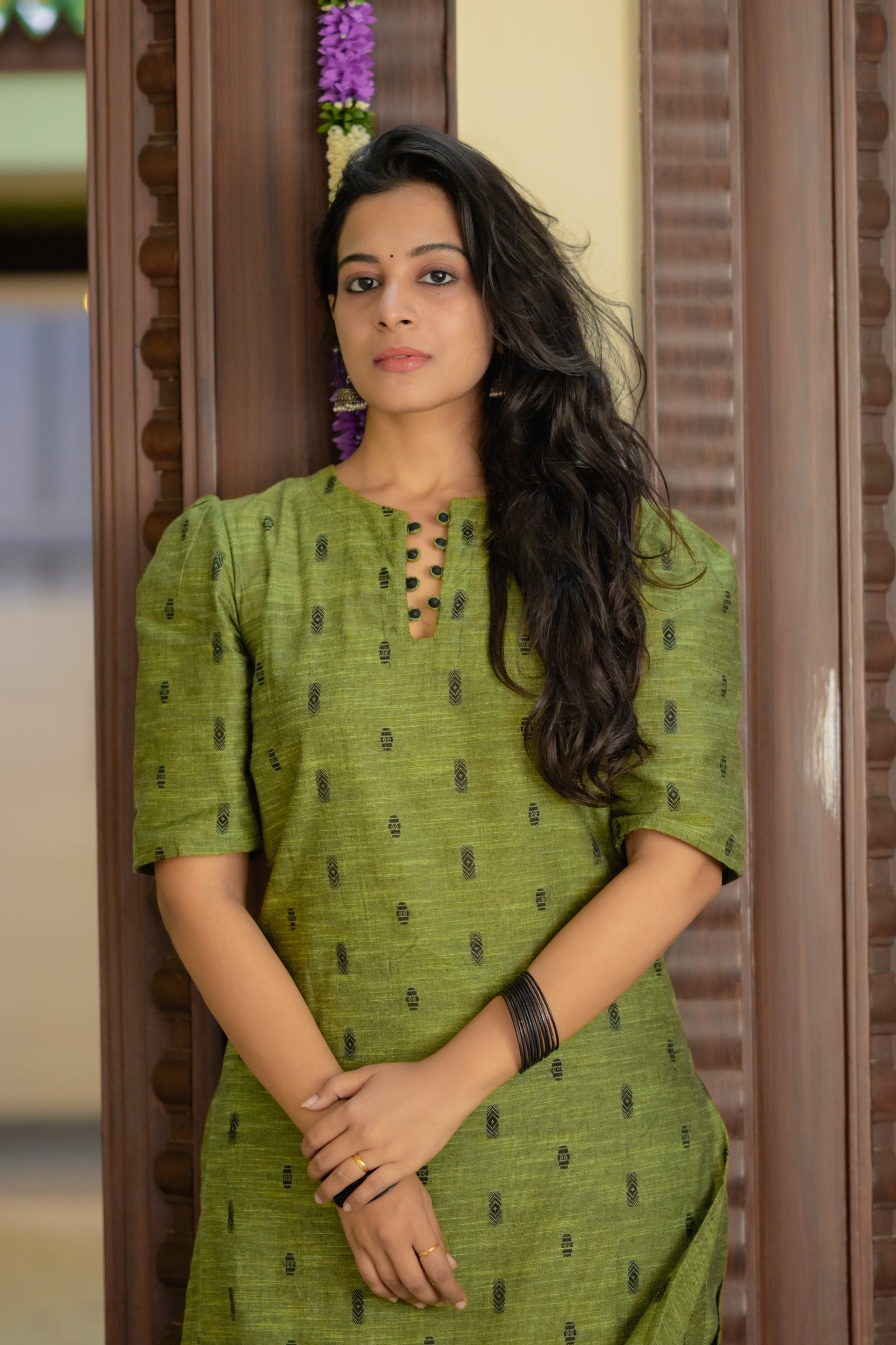 Ina (mehendi green) - handloom cotton linen kurta set in mehendi green