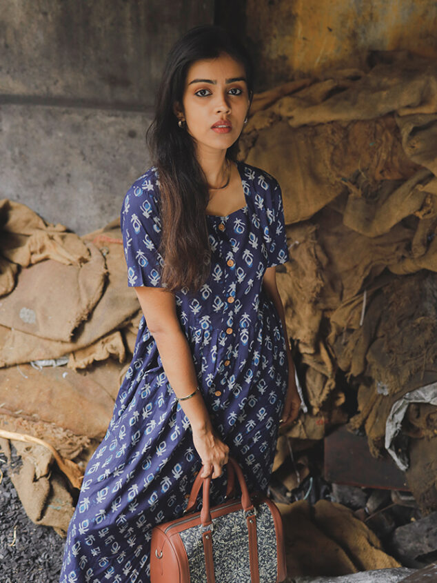 Dhanshika - Handblock printed motifs slit cotton dress in blue