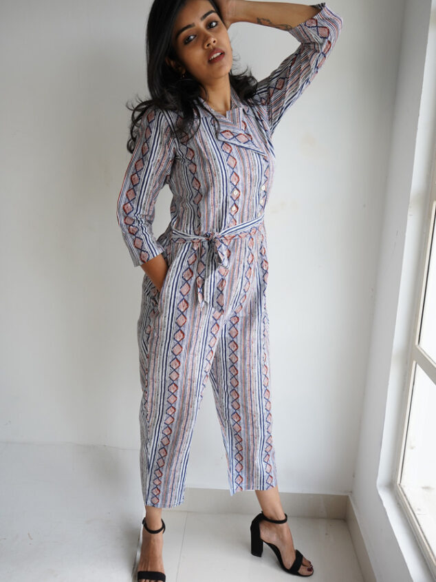 Shiny jumpsuit - Abstract printed cotton culotte jumpsuit in shades of blue in red