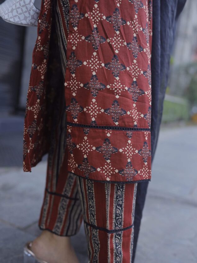 Shriya - red & black cotton suit set with kota dupatta